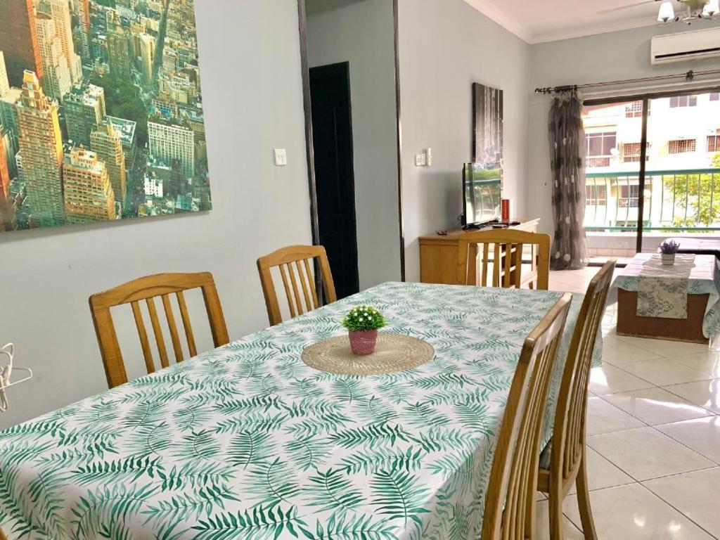 Marina Court Vacation Home 3 Bedrooms - كوتا كينابالو المظهر الخارجي الصورة