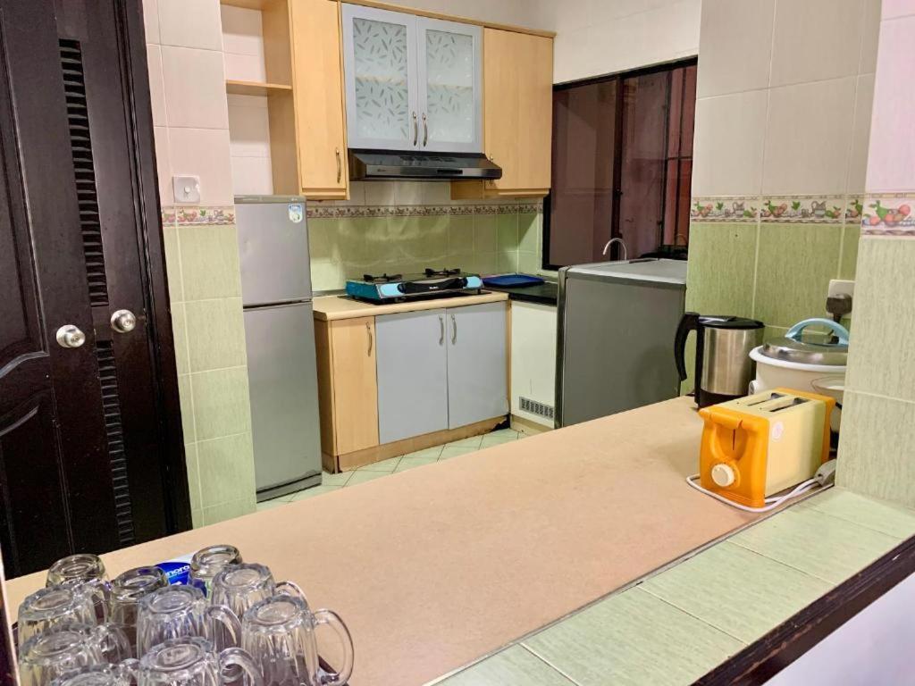 Marina Court Vacation Home 3 Bedrooms - كوتا كينابالو المظهر الخارجي الصورة