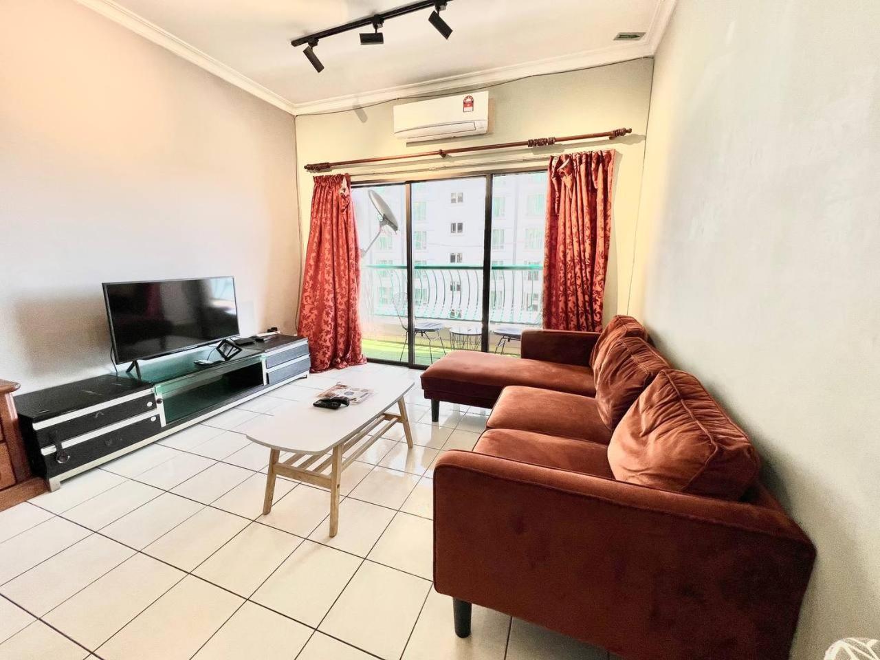 Marina Court Vacation Home 3 Bedrooms - كوتا كينابالو المظهر الخارجي الصورة